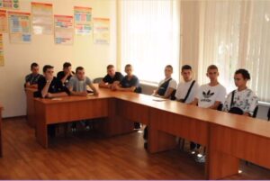 Випуск 2022 в МПМЛ. Група 8К, професія Слюсар-ремонтник. Електрозварник ручного зварювання