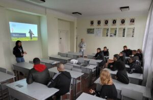 Вивчаємо правила мінної безпеки з представниками HALO Trust