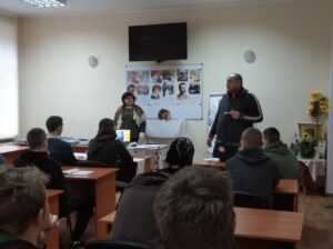 Бінарний урок з української літератури та історії України