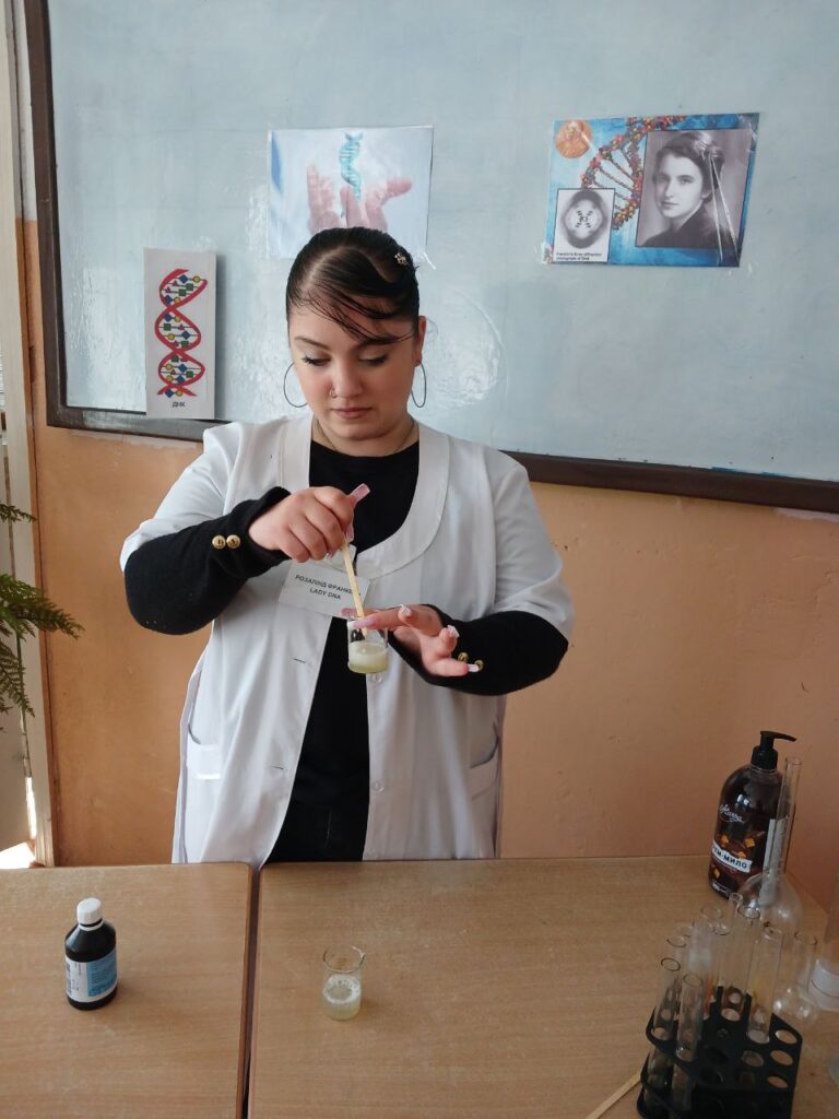 На крилах STEM