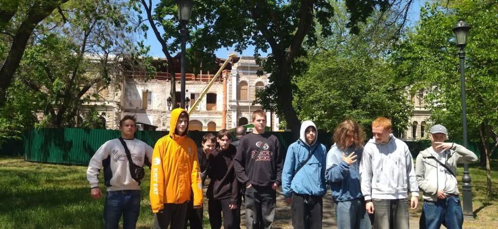 Учні МПМЛ взяли участь в квесті-екскурсії до Дня Європи
