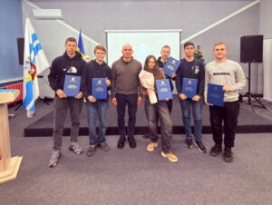Вітаємо наших студентів з почесною нагородою! Вітаємо наших студентів з почесною нагородою!